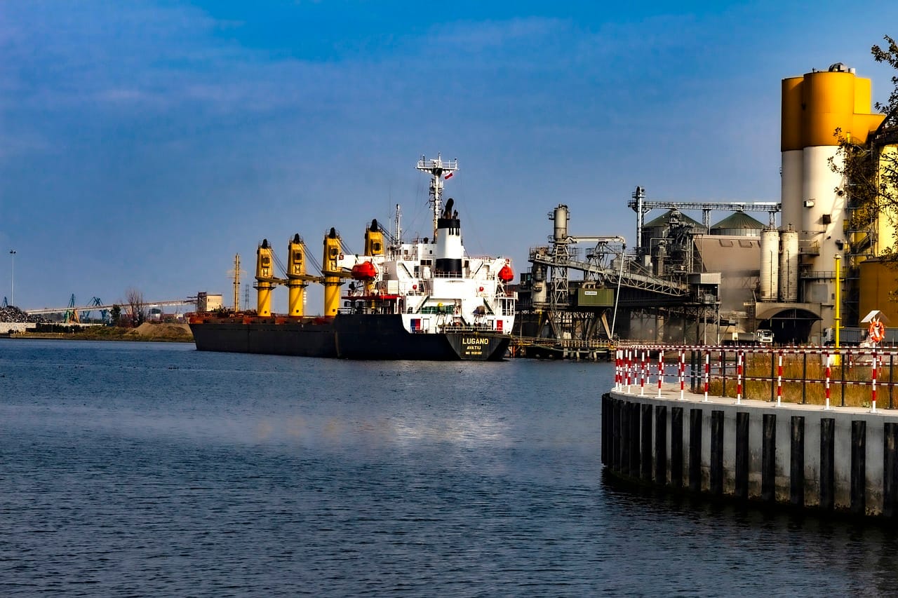 Pożar w porcie. Kłęby czarnego dymu nad Gdańskiem