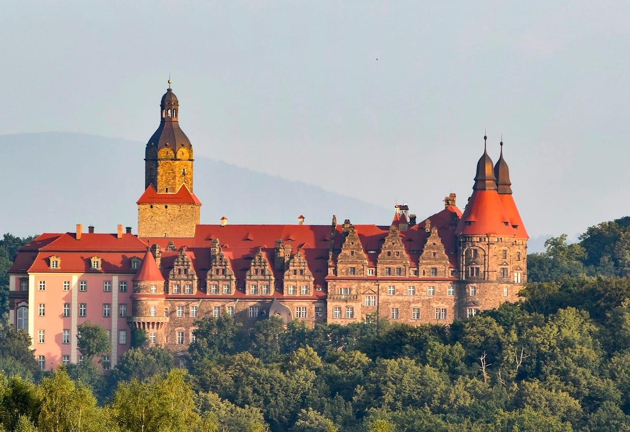 Zamek Książ: Krok od tragedii. Mur runął na oczach turystów!