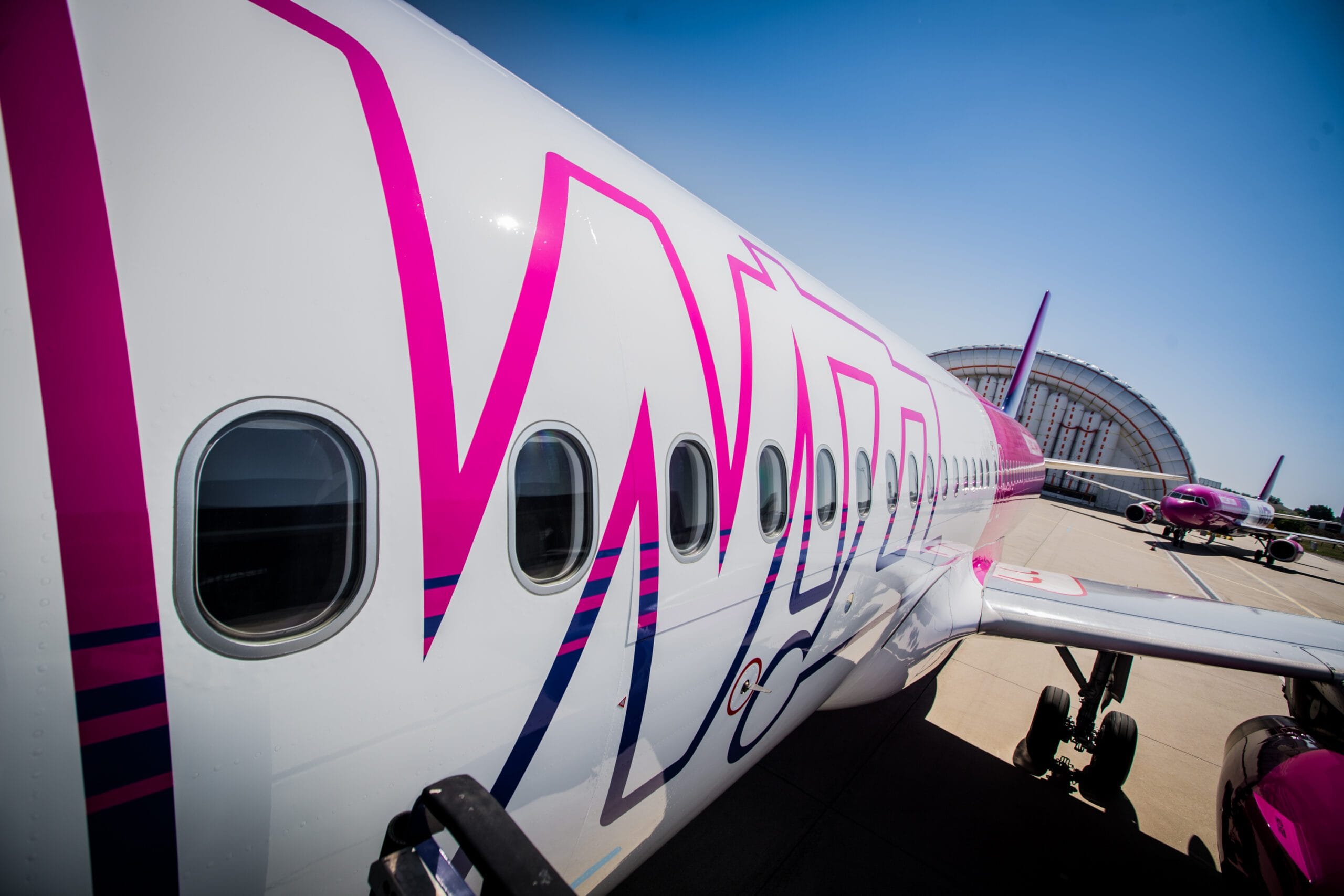 Wizz Air oferuje nielimitowane loty za 9,99 euro. Sprawdź jak skorzystać